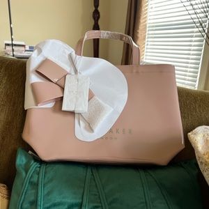 Brand New Ted Baker Small Bow Purse